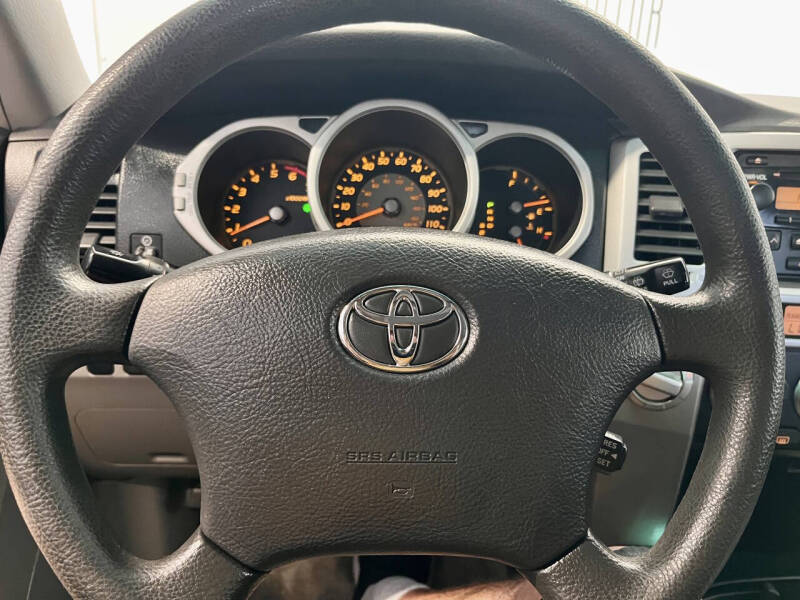 2004 Toyota 4Runner SR5