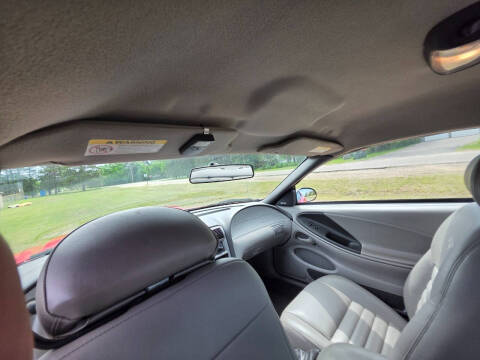 2004 Ford Mustang GT Deluxe