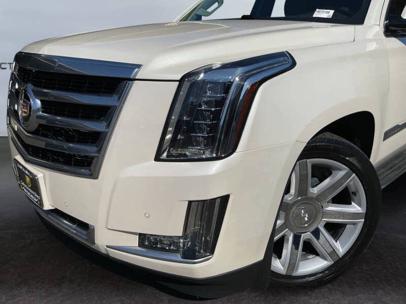 2015 Cadillac Escalade Luxury