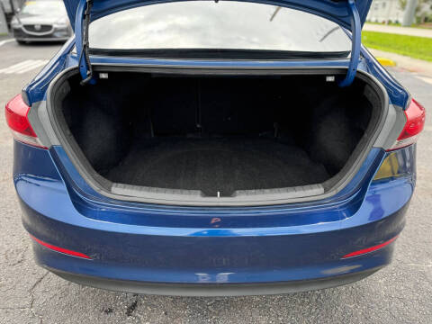 2018 Hyundai Elantra