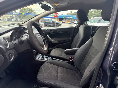2013 Ford Fiesta SE