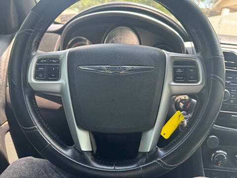2011 Chrysler 200 Touring