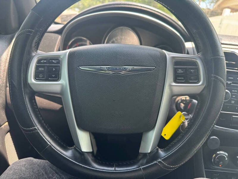 2011 Chrysler 200 Touring