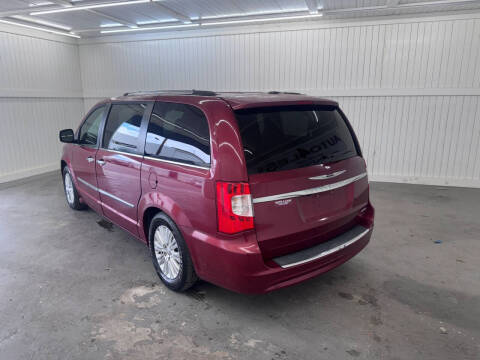 2012 Chrysler Town and Country Limited