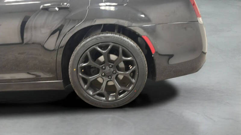 2018 Chrysler 300 S