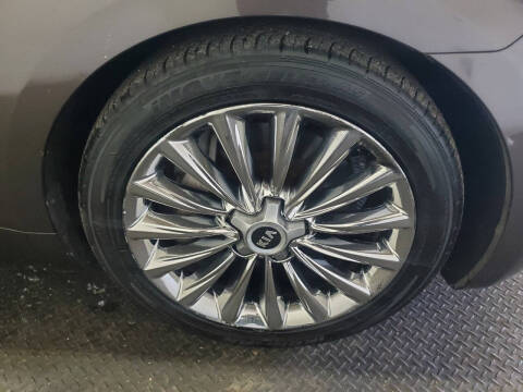 2015 Kia K900 Luxury