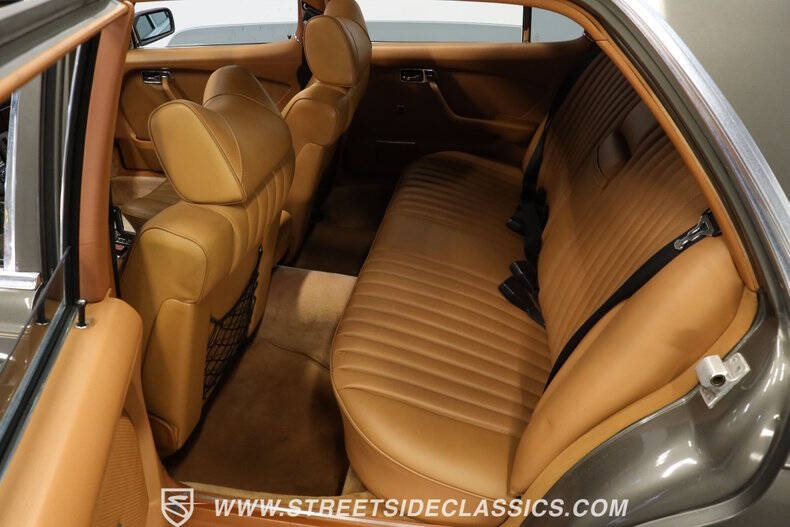 1979 Mercedes-Benz 450-Class