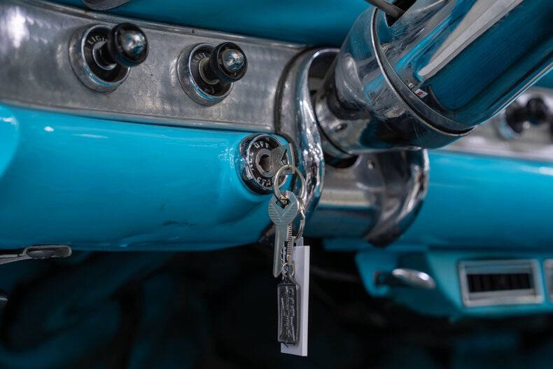 1956 Ford Thunderbird