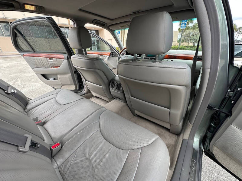 2003 Lexus LS 430