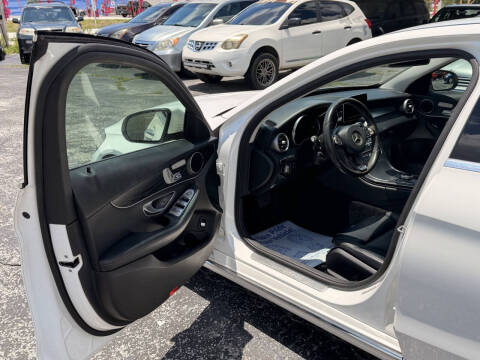 2017 Mercedes-Benz C-Class C 300 Luxury