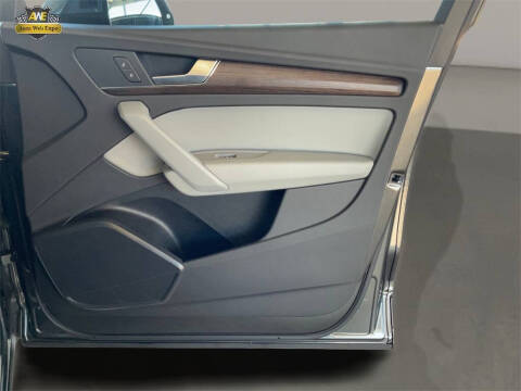 2024 Audi Q5 e quattro S line Premium 55 TFSI