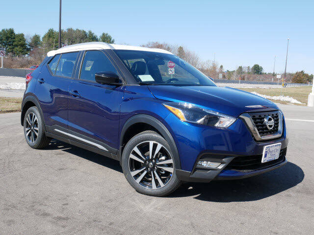 2020 Nissan Kicks SR