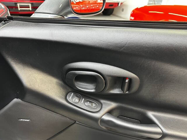 2004 Chevrolet Corvette