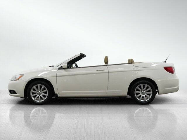 2011 Chrysler 200 Touring