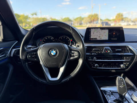 2018 BMW 5 Series 530i