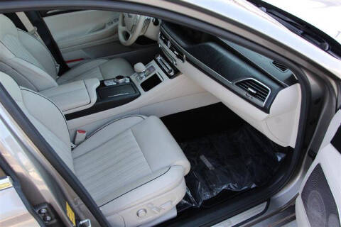 2021 Genesis G90