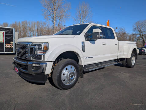 2022 Ford F-450 Super Duty Lariat