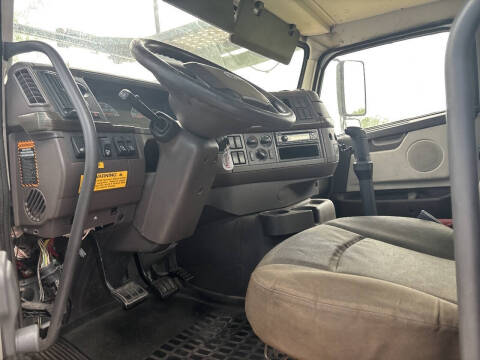 2013 Volvo VAH