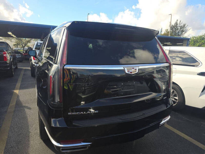 2022 Cadillac Escalade ESV Premium Luxury