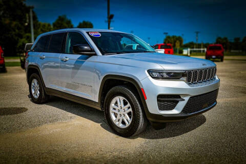 2023 Jeep Grand Cherokee Laredo