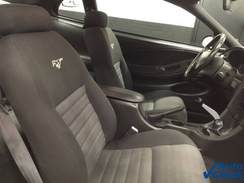 2002 Ford Mustang GT Deluxe