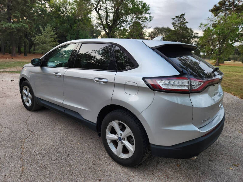 2017 Ford Edge SE photo 9