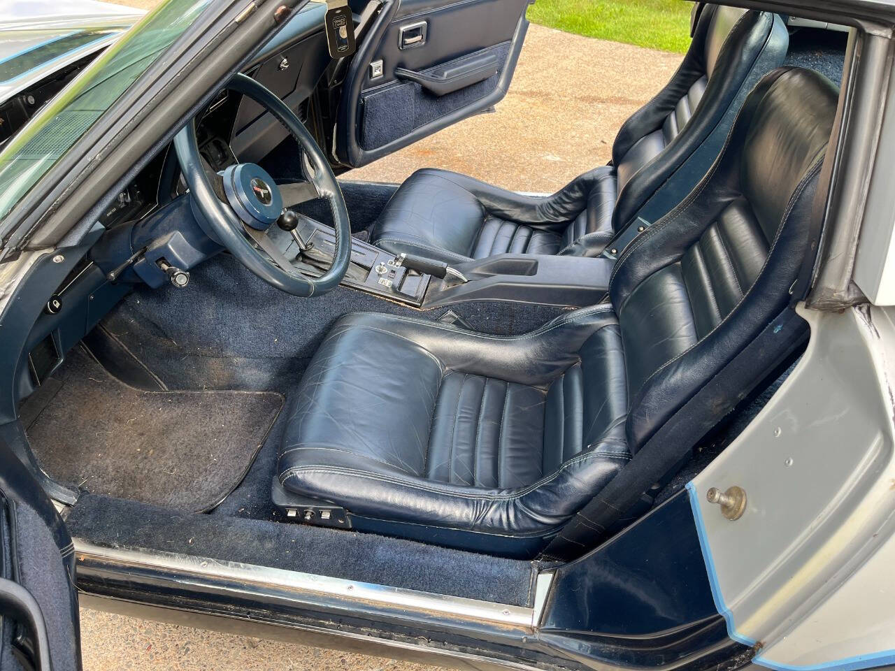 1981 Chevrolet Corvette 25