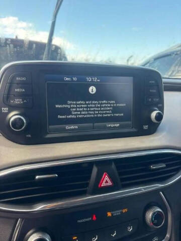 2019 Hyundai Santa Fe SE 2.4L