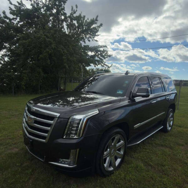 2018 Cadillac Escalade Luxury
