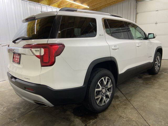 2023 GMC Acadia SLT