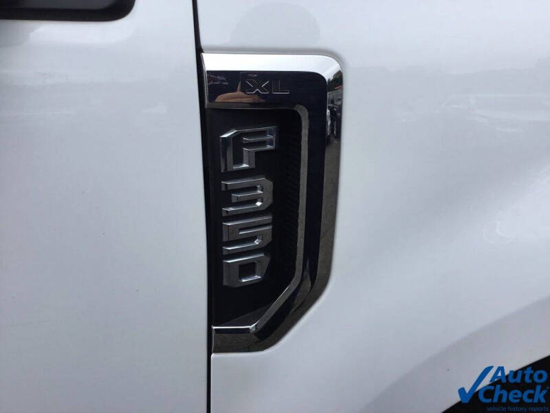 2022 Ford F-350 Super Duty XL
