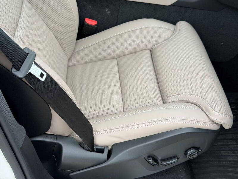 2026 Volvo XC90 B6 Ultra 7P