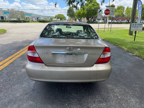 2003 Toyota Camry LE