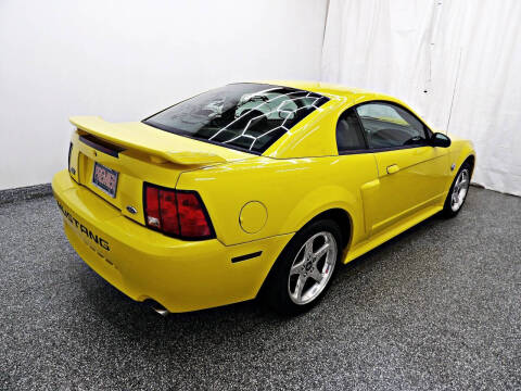 2004 Ford Mustang GT Deluxe