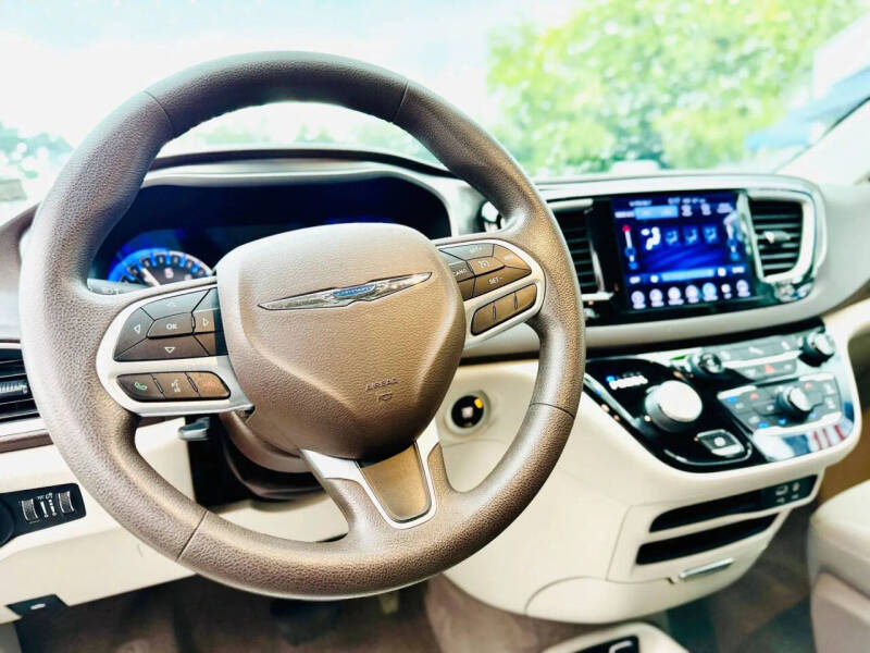 2017 Chrysler Pacifica Touring