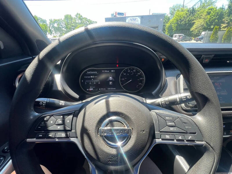 2020 Nissan Kicks SV