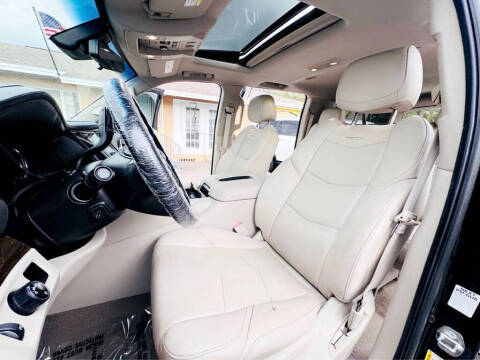 2018 Cadillac Escalade ESV Luxury