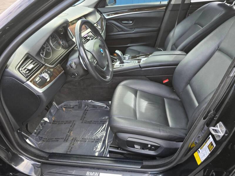 2016 BMW 5 Series 528i