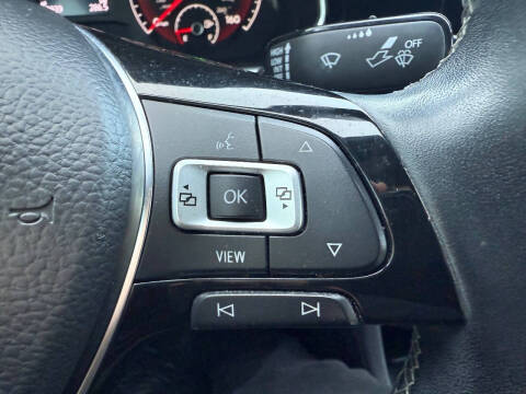 2019 Volkswagen Jetta R-Line