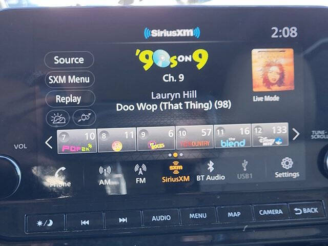 2023 Nissan Pathfinder SL