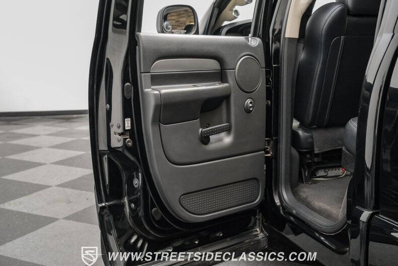 2005 Dodge Ram 1500 SRT-10