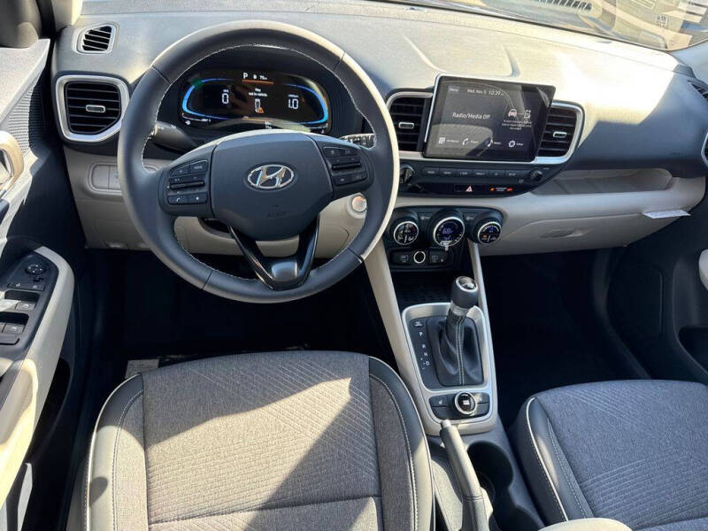 2026 Hyundai Venue SEL