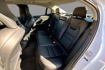 2024 Volvo S60 B5 Core Dark Theme