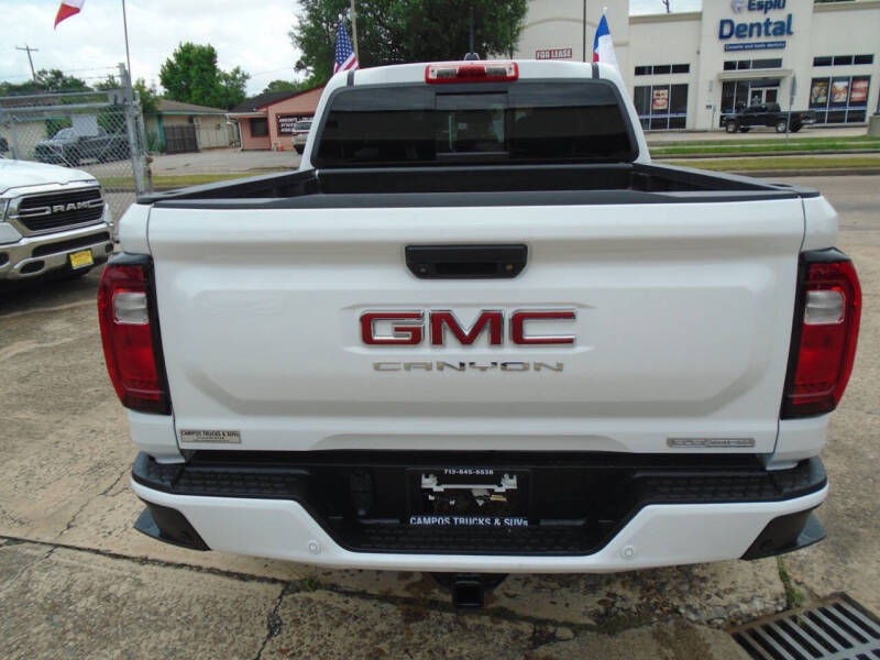 2024 GMC Canyon Elevation