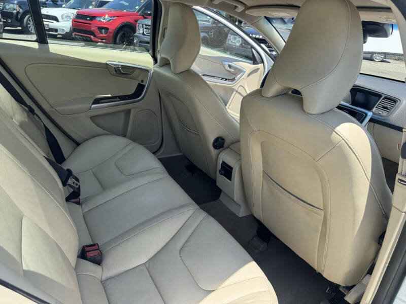 2015 Volvo S60 T5 Drive-E Premier