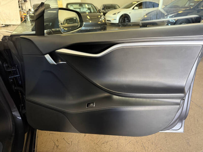 2017 Tesla Model S 75D