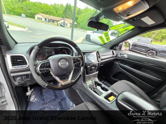2020 Jeep Grand Cherokee Laredo