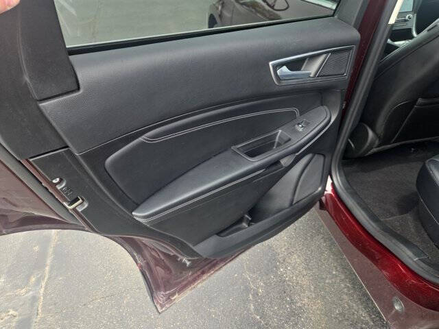 2023 Ford Edge Titanium