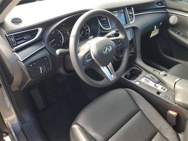 2025 Infiniti QX50 Luxe