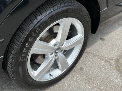 2019 Audi e-tron quattro Premium Plus